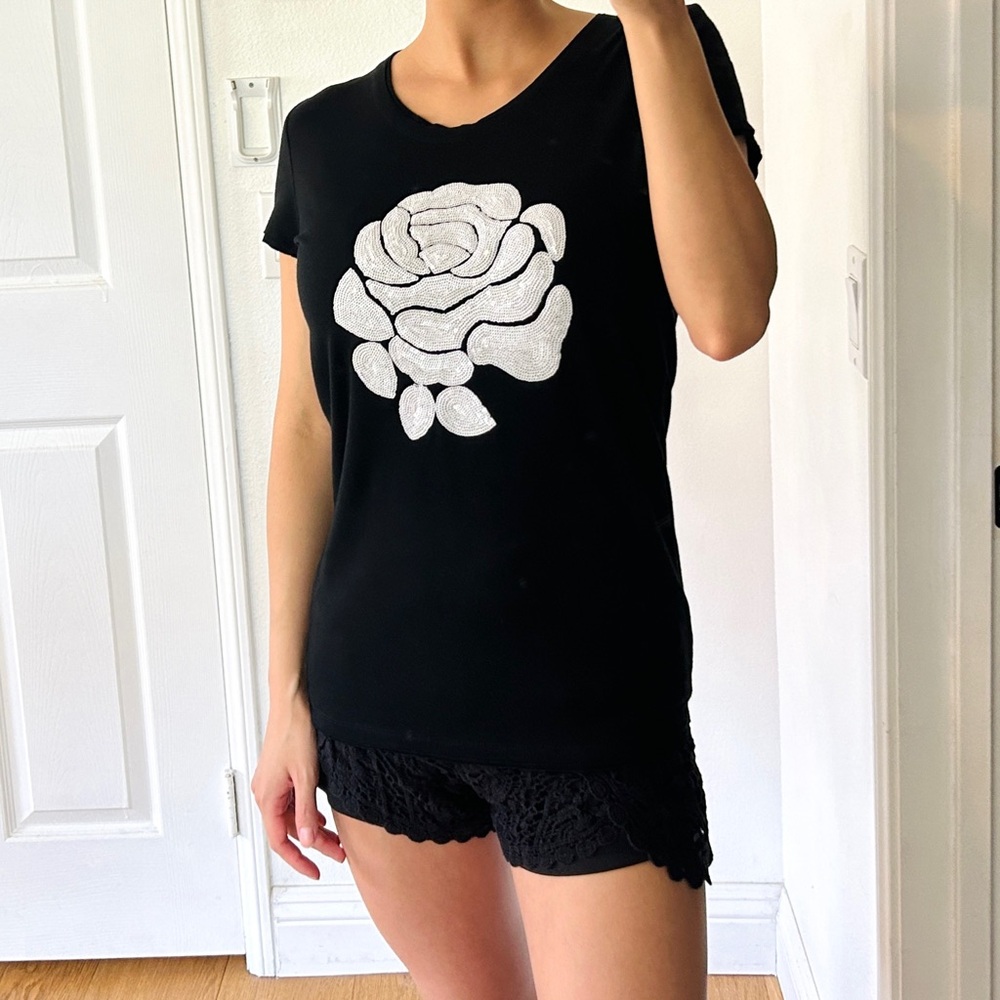 Gracia Black Rose White Sequin Top